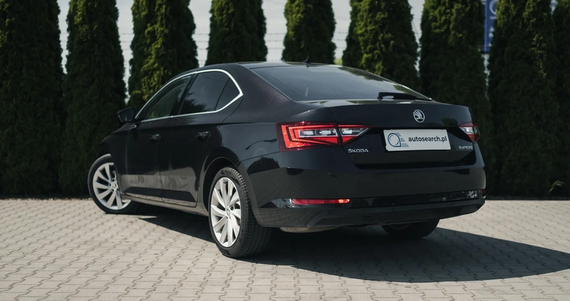 Skoda Superb cena 74998 przebieg: 158226, rok produkcji 2017 z Kolbuszowa małe 742